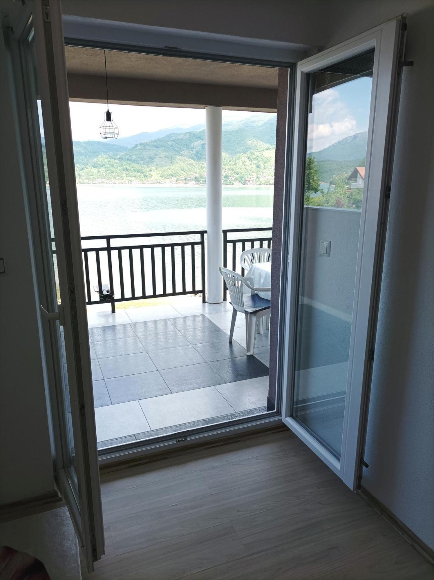 Dina Apartman Jablanicko Jezero Konjic Exterior foto